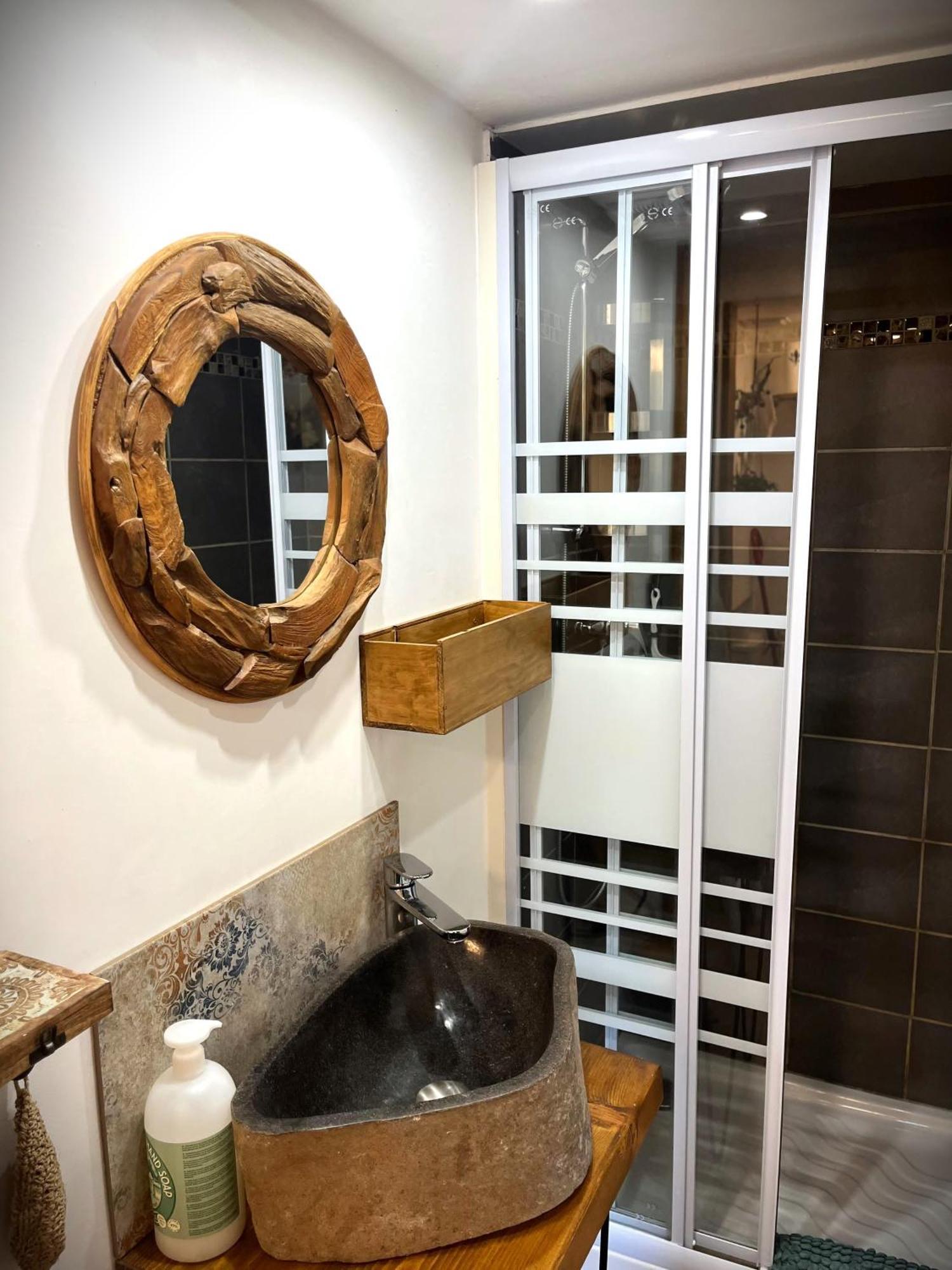 Apartament Cozy Mini House With Beautiful Views Eygliers Zewnętrze zdjęcie