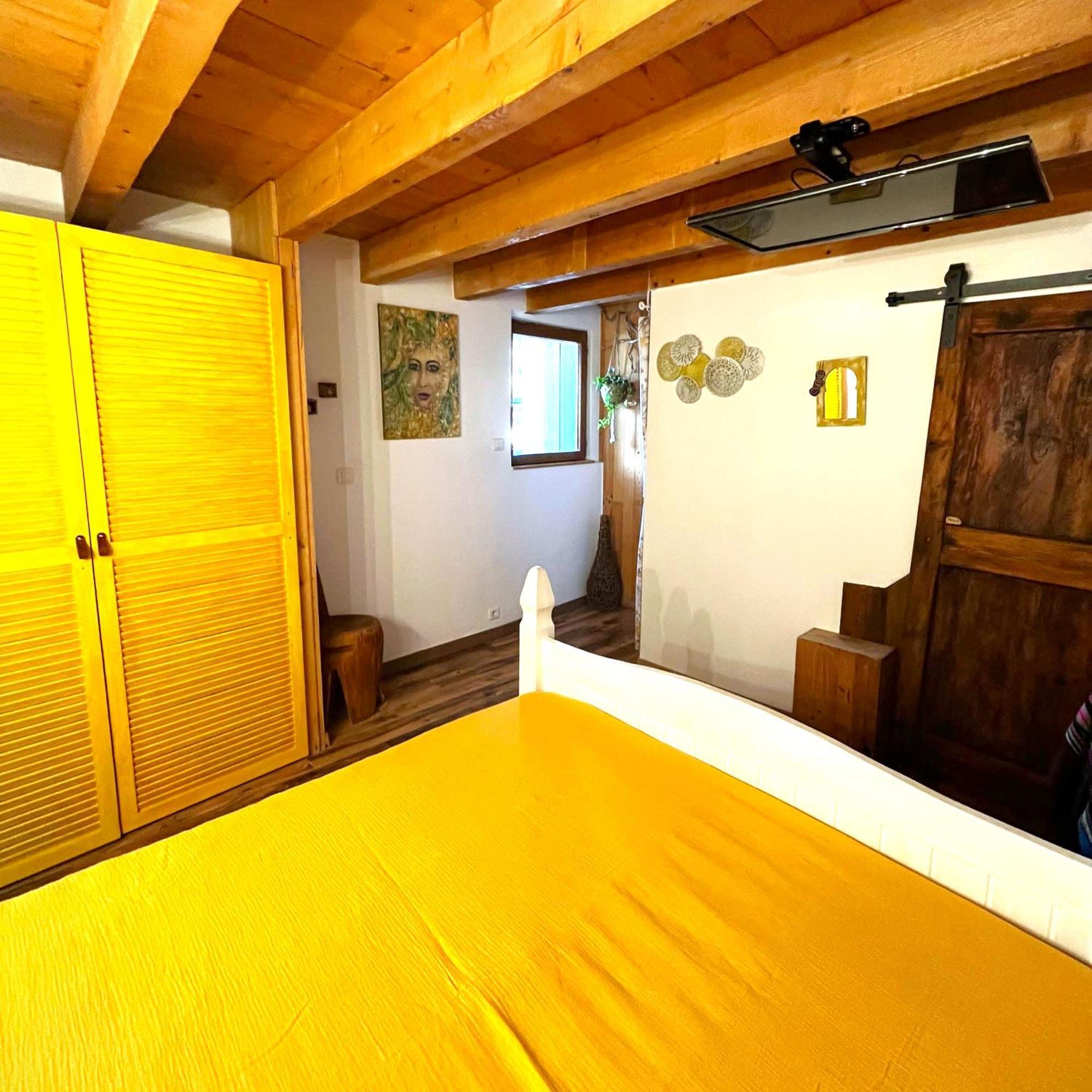 Apartament Cozy Mini House With Beautiful Views Eygliers Zewnętrze zdjęcie